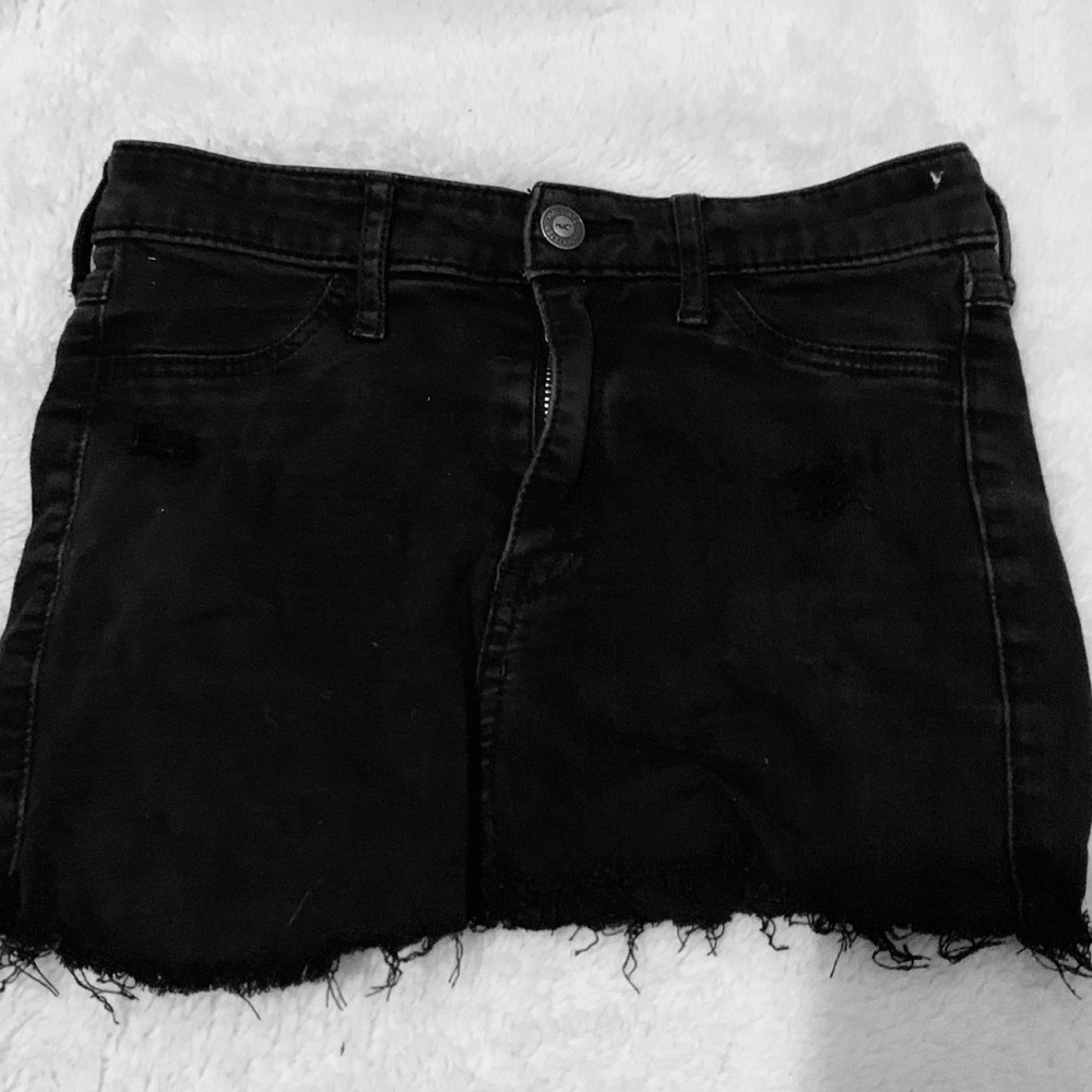 Black Hollister skirt